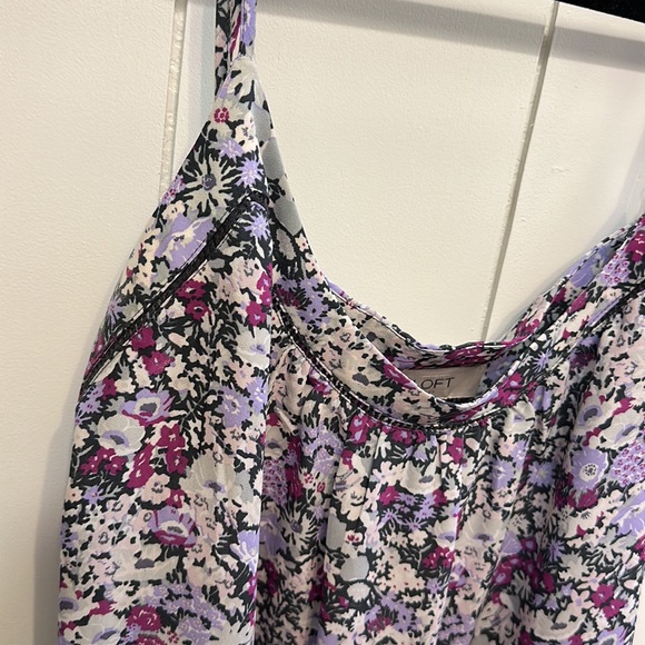 Tank - Picture 2 of 5